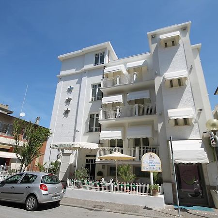 Hotel Belvedere Spiaggia Rimini Exteriér fotografie