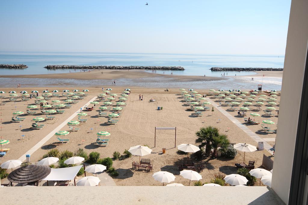 Hotel Belvedere Spiaggia Rimini Exteriér fotografie